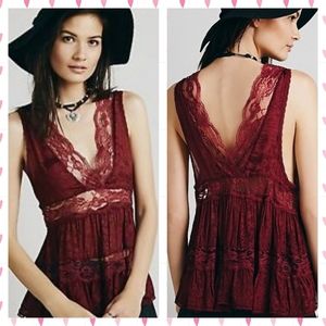 Free People burgundy lace trapeze tank sz M